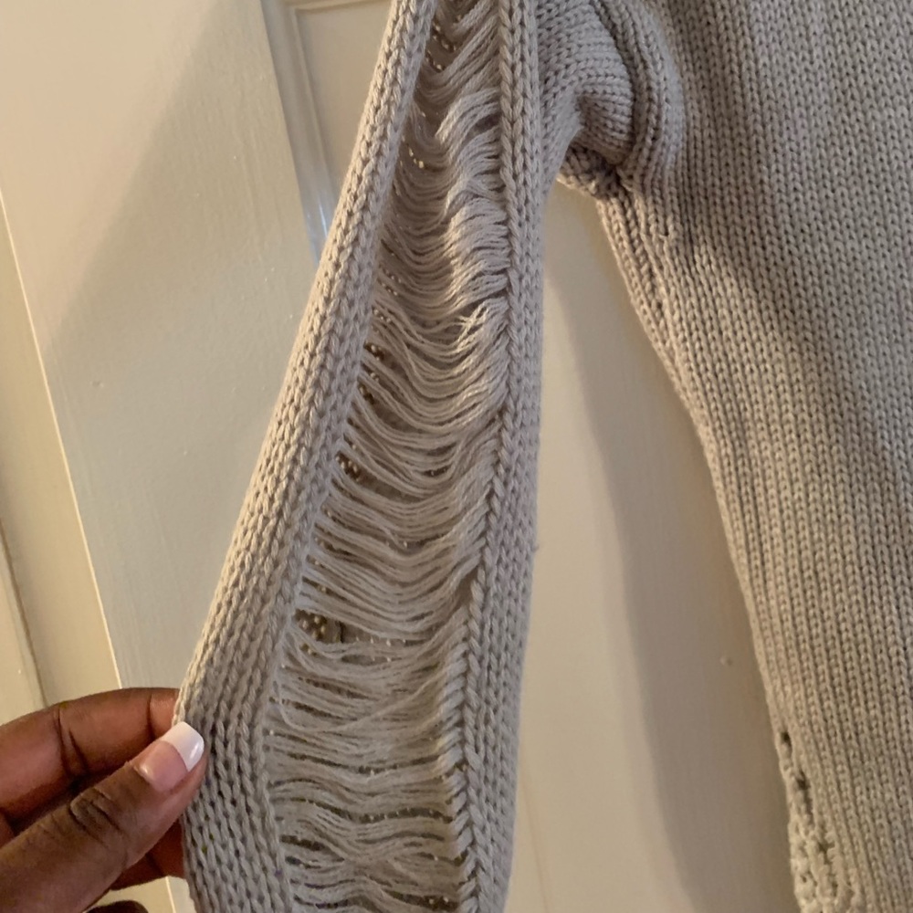 Chic distressed sweater - Picture 4 of 7